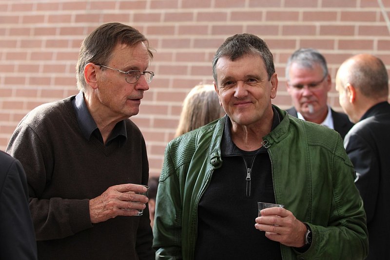 Prof. Dr. em. Bernd Dewe