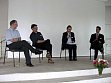 v.l.n.r.:
Michael Alberg-Seberich, stellvertretender Geschäftsführer, Active Philanthropy gGmbH, Berlin
Stephan Trautwein, Referent für Familienbildung, Evangelisches Bildungs- und Projektzentrum Villa Jühling e.V., Halle
Christian Kurzke, Studienleiter, Ev. Akademie Meißen
Dr. Michael Baer, Leiter des Studienförderwerks Klaus Murmann, Stiftung der Deutschen Wirtschaft, Berlin