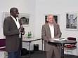 Verleihung: "Alumni Erziehungswissenschaften: International" Preistrger Gregory Goc, Landeshauptstadt Mnchen/Sozilareferat und Sdsudan, Alumni mit Holger Backhaus-Maul, Alumnibeauftragter der Philosophischen Fakultt III