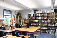Werkstattraum mit Werkbank